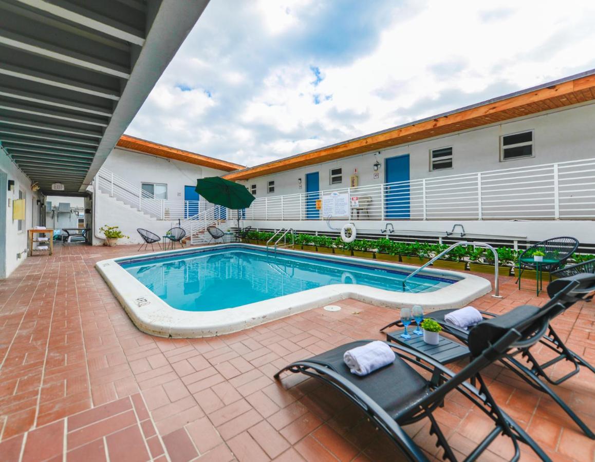 Cozy 1 Bedroom With Pool Steps From The Beach #41 ฮอลลีวูด ภายนอก รูปภาพ